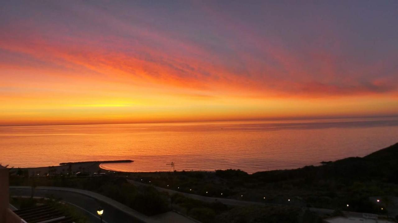 South Facing Apartment, Fantastic Sea Views,Terrace, 300M Beach Mojácar Buitenkant foto